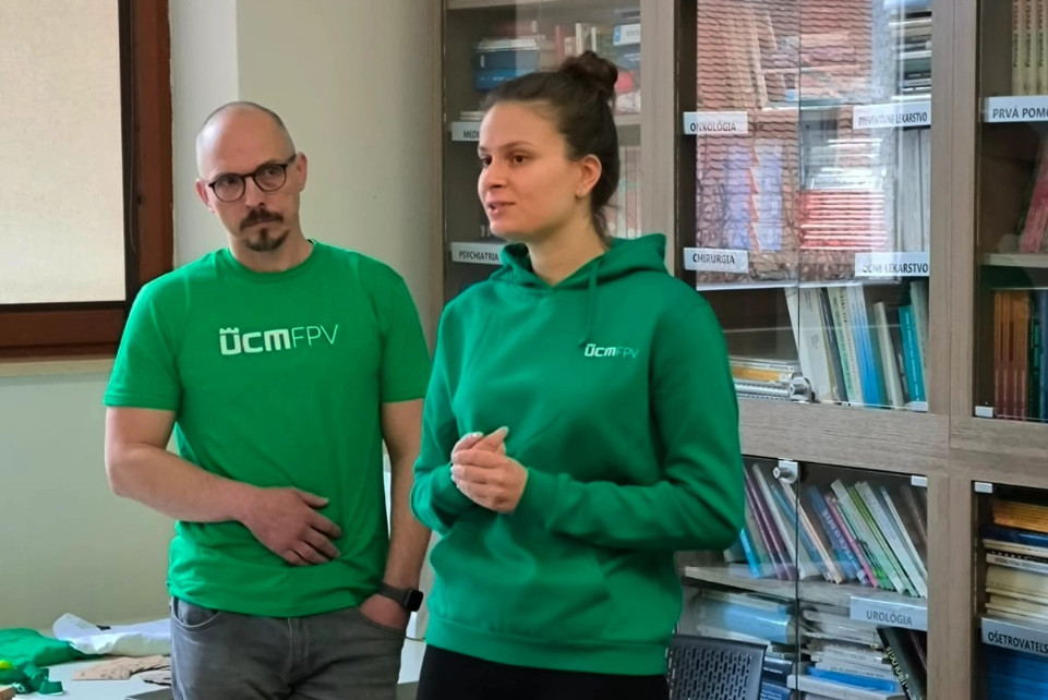 Prezentácia Fakulty prírodných vied UCM v Trnave na stredných školách v Nitre 